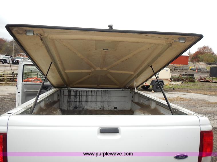 image for item L3567 2000 Ford Ranger pickup truck