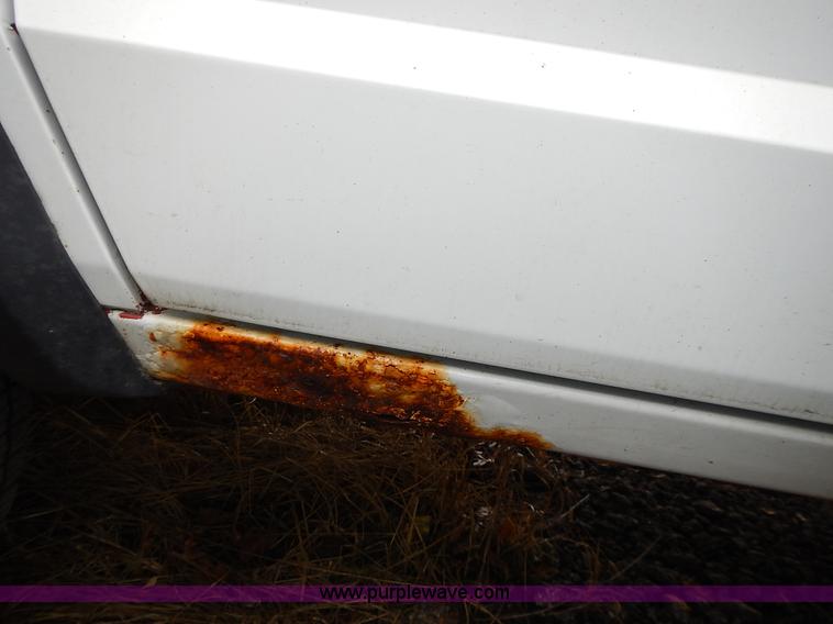 image for item L3568 1996 Jeep Cherokee Sport SUV