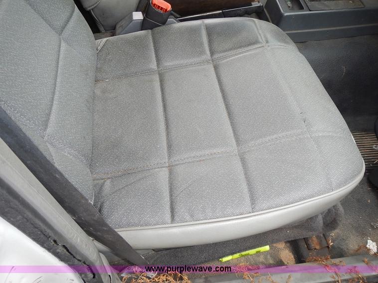 image for item L3568 1996 Jeep Cherokee Sport SUV