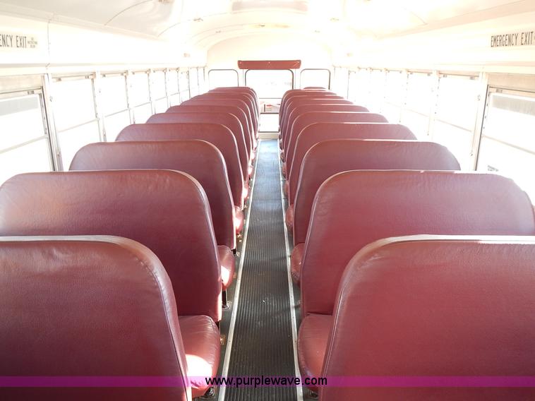 image for item L3570 2000 Chevrolet Bluebird school bus