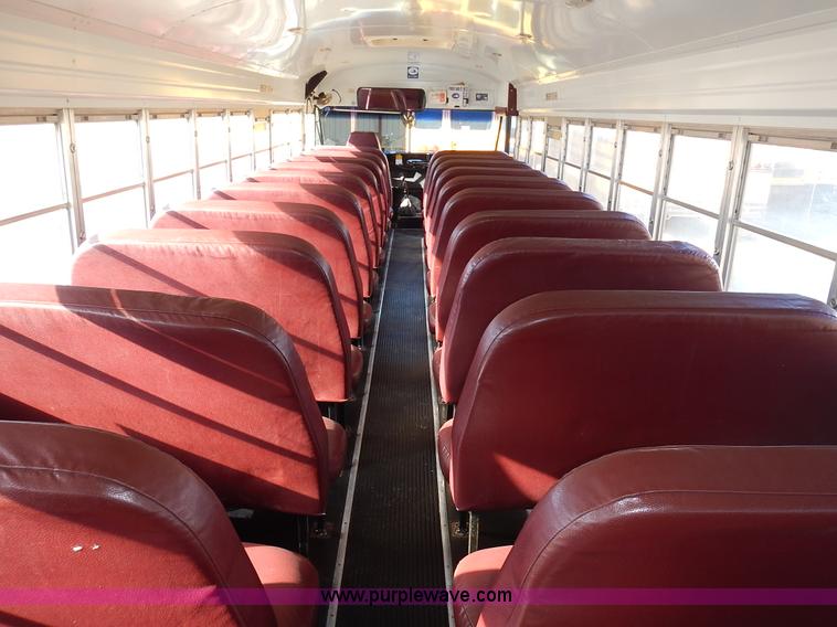 image for item L3570 2000 Chevrolet Bluebird school bus