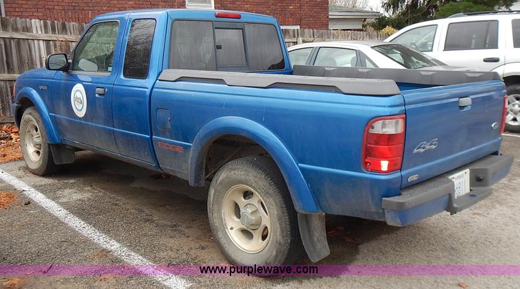 image for item L3571 2001 Ford Ranger Edge SuperCab pickup truck