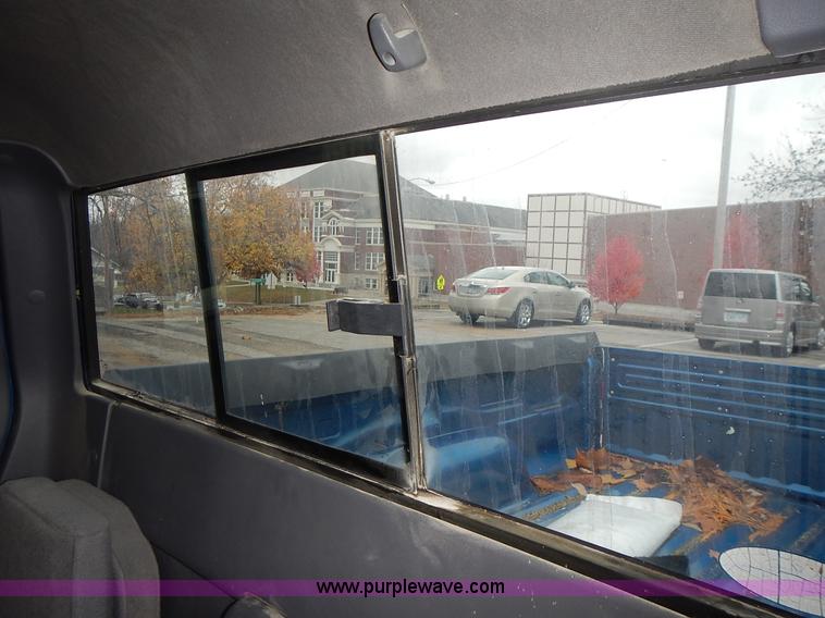 image for item L3571 2001 Ford Ranger Edge SuperCab pickup truck