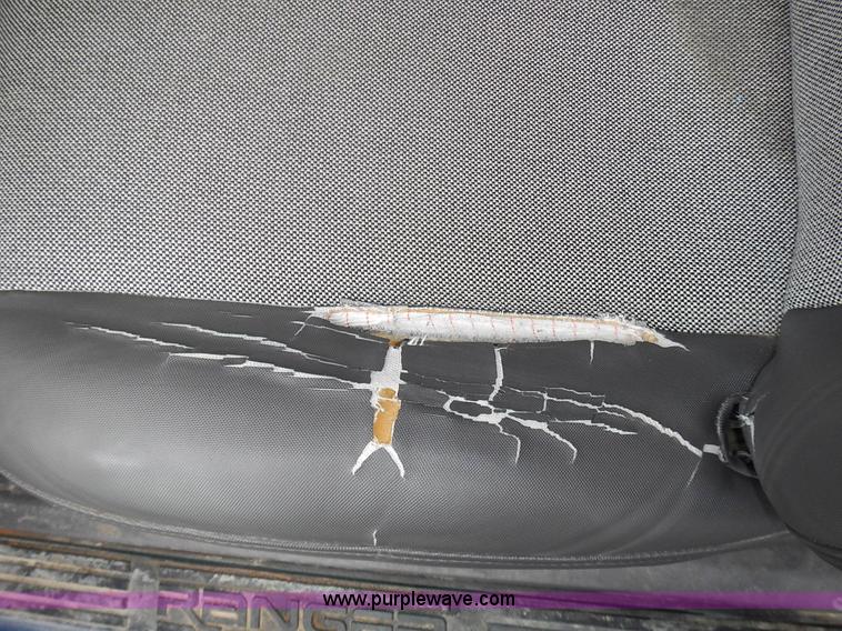 image for item L3571 2001 Ford Ranger Edge SuperCab pickup truck