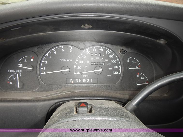 image for item L3571 2001 Ford Ranger Edge SuperCab pickup truck