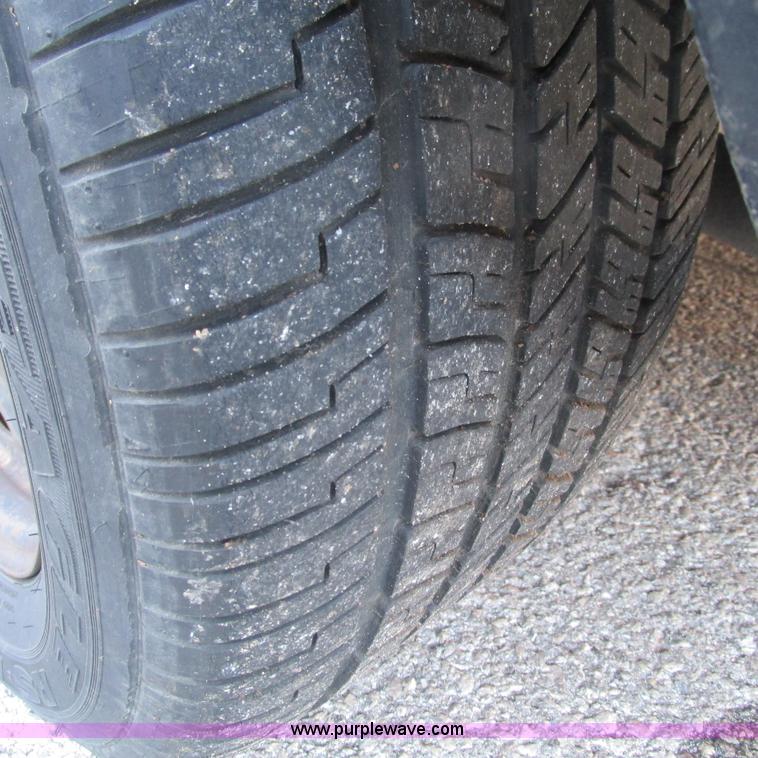 image for item L5320 2007 Ford Crown Victoria Police Interceptor