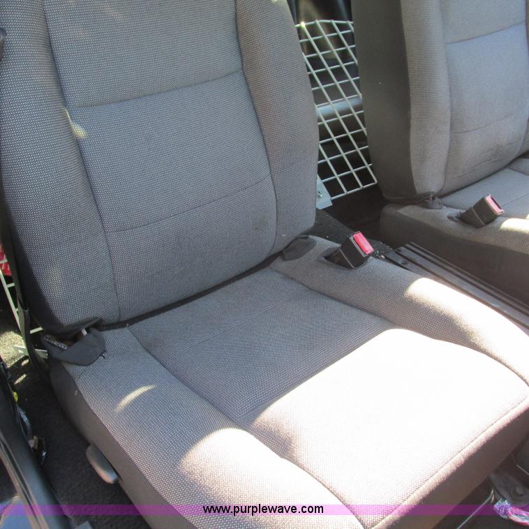 image for item L5320 2007 Ford Crown Victoria Police Interceptor