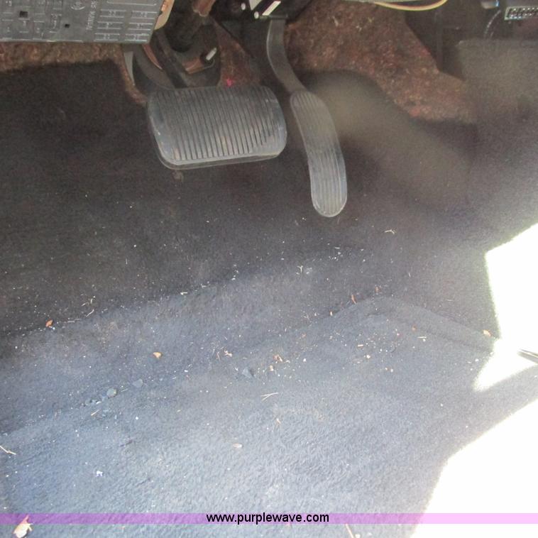 image for item L5320 2007 Ford Crown Victoria Police Interceptor