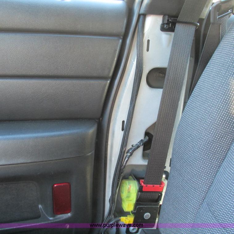 image for item L5320 2007 Ford Crown Victoria Police Interceptor