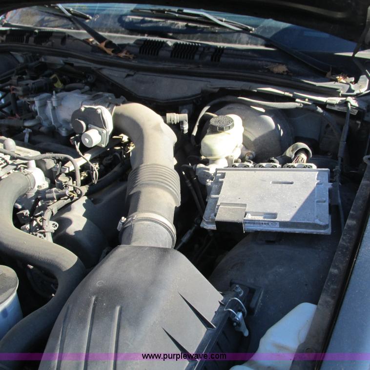 image for item L5320 2007 Ford Crown Victoria Police Interceptor