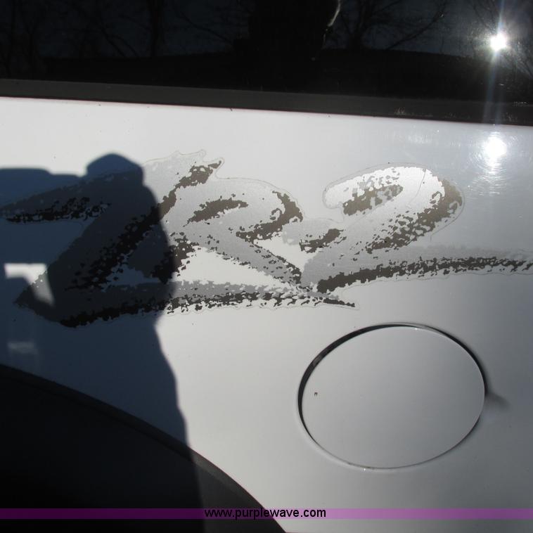 image for item L5323 2002 Chevrolet Blazer LS SUV