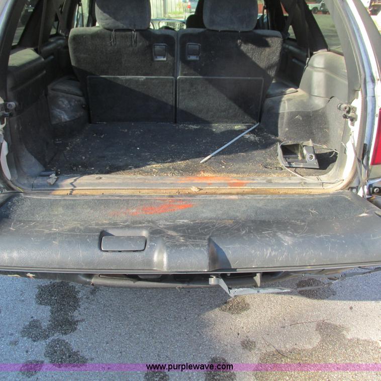 image for item L5323 2002 Chevrolet Blazer LS SUV