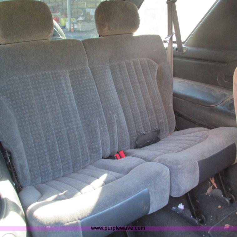 image for item L5323 2002 Chevrolet Blazer LS SUV