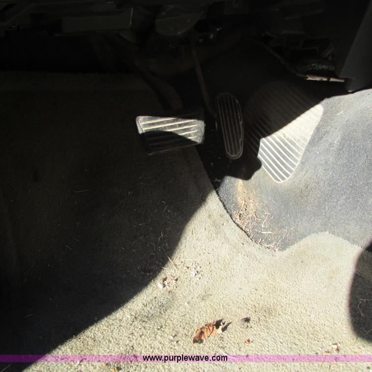 image for item L5323 2002 Chevrolet Blazer LS SUV