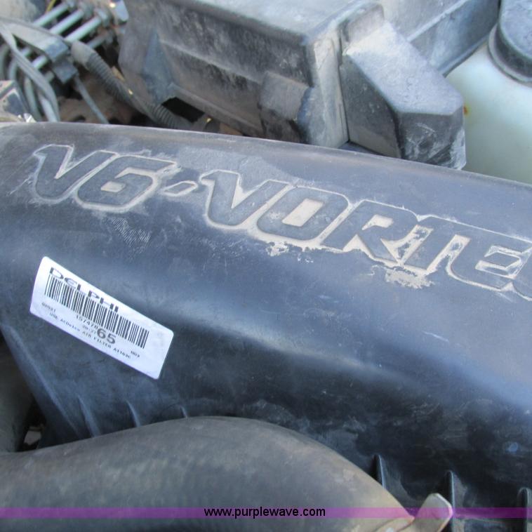 image for item L5323 2002 Chevrolet Blazer LS SUV