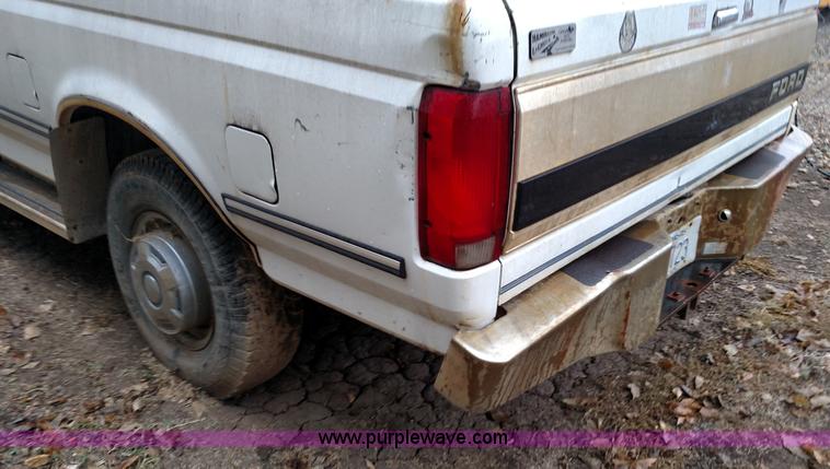 image for item L6000 1995 Ford F250 HD XLT SuperCab pickup truck