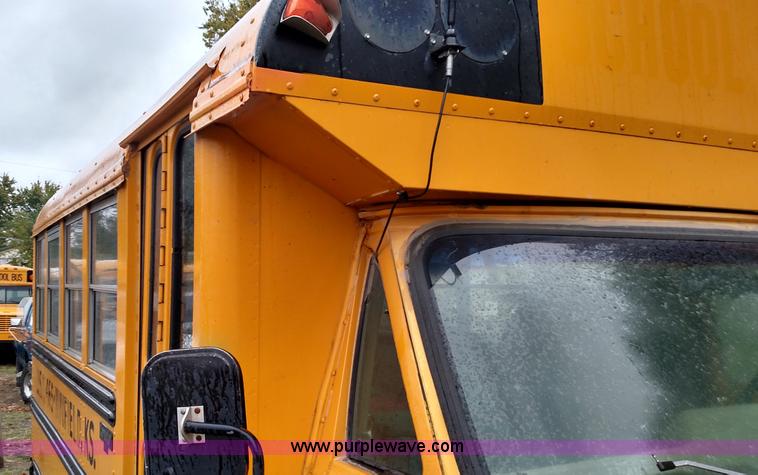 image for item L6001 1993 GMC Vandura G3500 bus