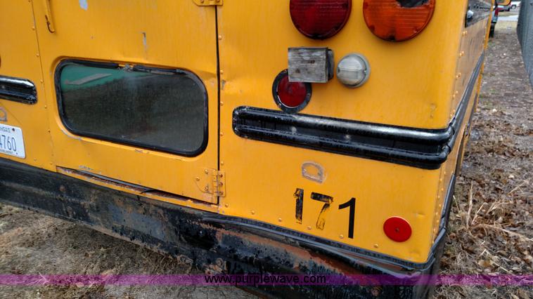 image for item L6001 1993 GMC Vandura G3500 bus