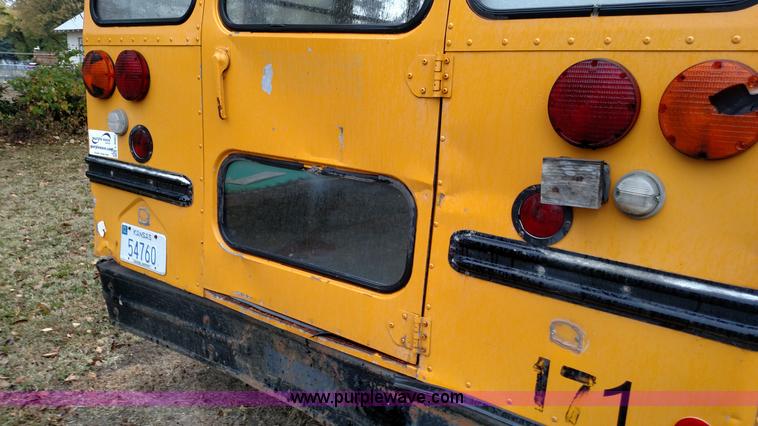 image for item L6001 1993 GMC Vandura G3500 bus