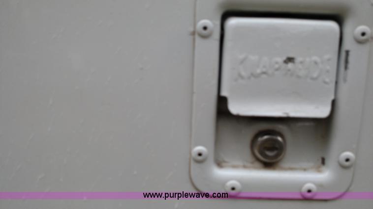 image for item L6002 1989 Ford F250 pickup truck