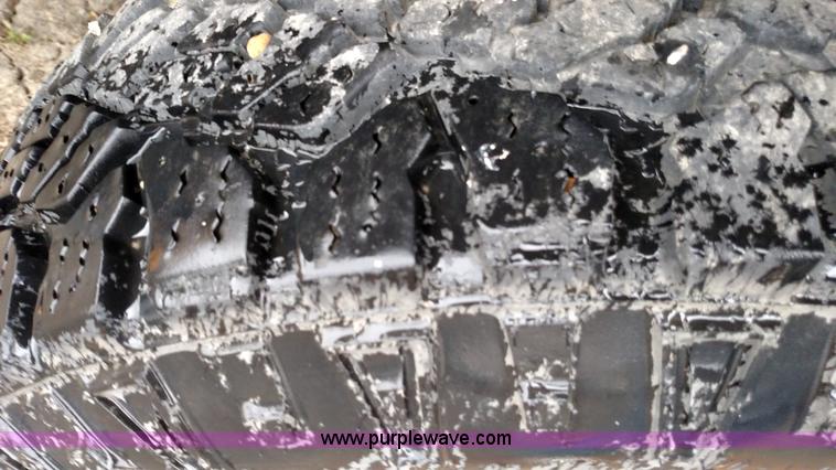 image for item L6002 1989 Ford F250 pickup truck