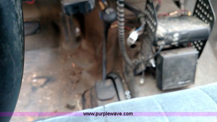 image for item L6002 1989 Ford F250 pickup truck