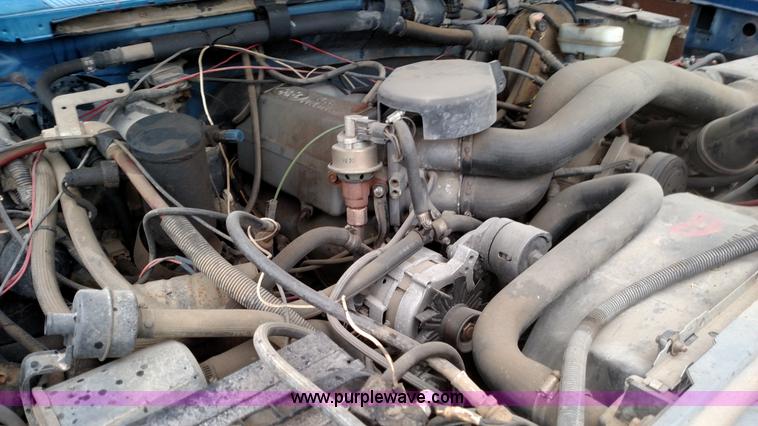 image for item L6002 1989 Ford F250 pickup truck