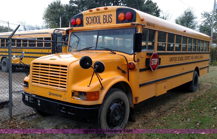 image for item L6003 1992 International 3700 school bus