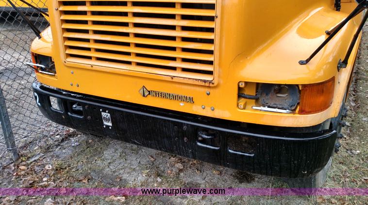 image for item L6003 1992 International 3700 school bus