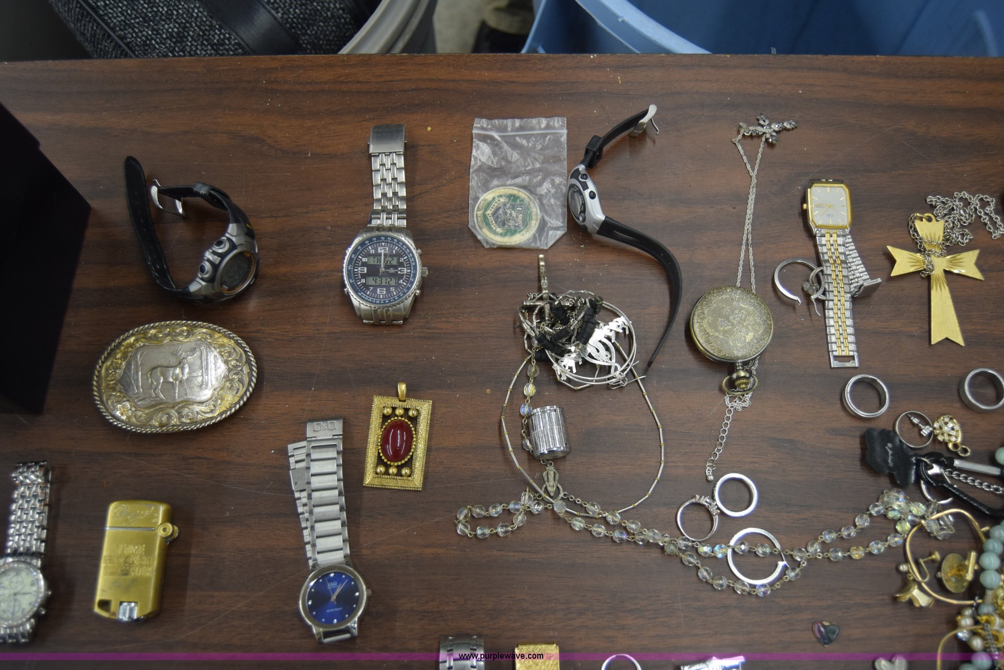 Assorted jewelry in Wichita, KS Item BK9993 sold Purple Wave