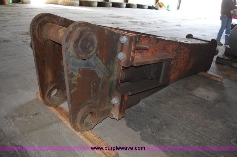 image for item K3272 Stanley MB6900 hydraulic breaker