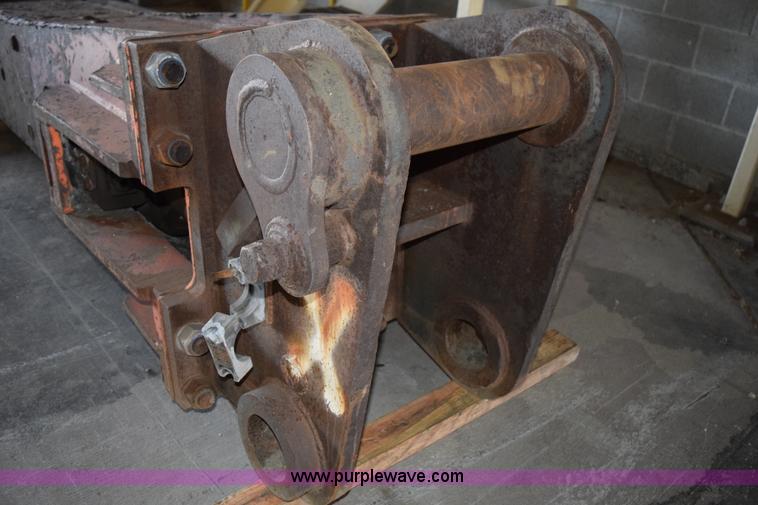 image for item K3272 Stanley MB6900 hydraulic breaker