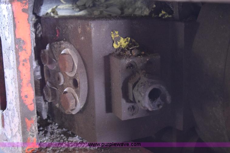 image for item K3272 Stanley MB6900 hydraulic breaker