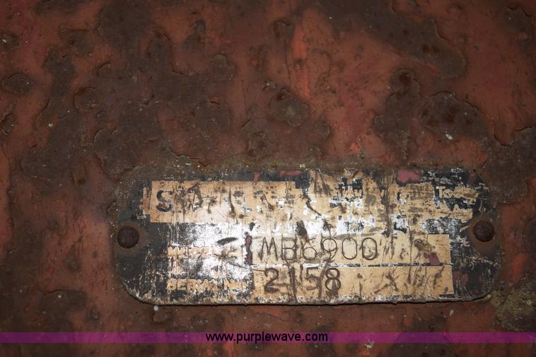 image for item K3272 Stanley MB6900 hydraulic breaker