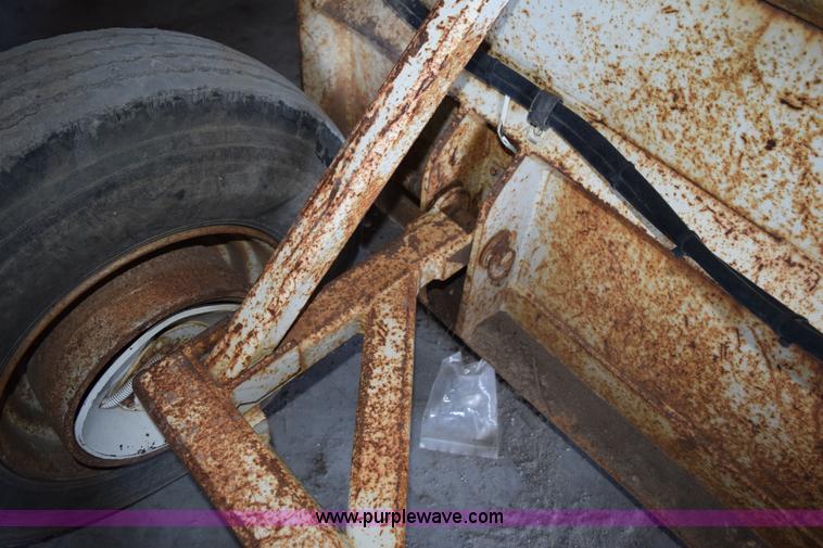 image for item K3280 Norberg-Read CV-40-D vibratory screen