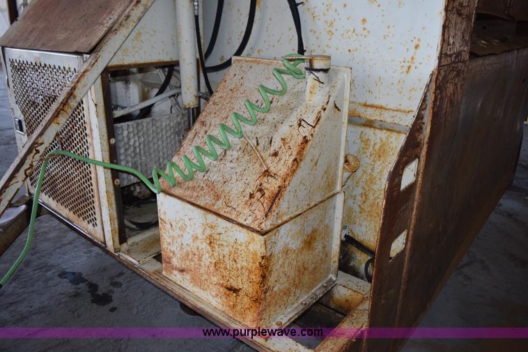 image for item K3280 Norberg-Read CV-40-D vibratory screen