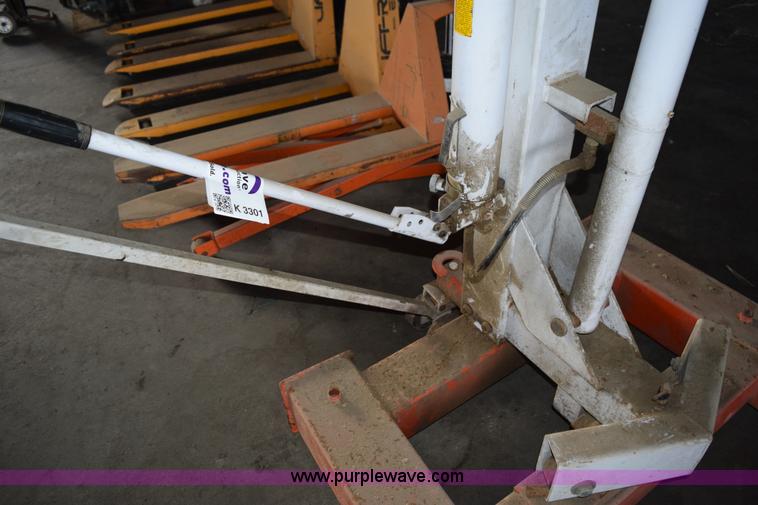 image for item K3301 SPX crane