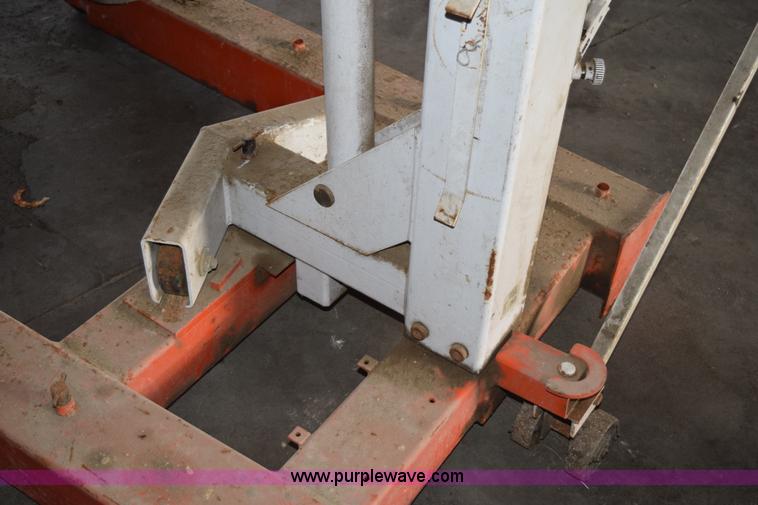 image for item K3301 SPX crane