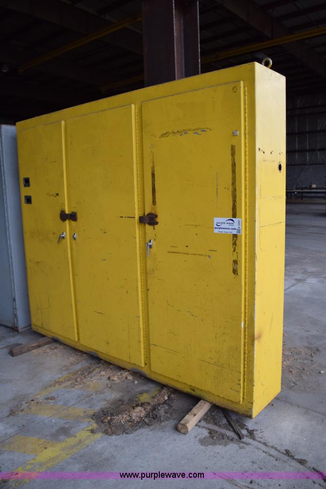 (2) assorted metal shop in Cook, MN Item K3307 sold Purple