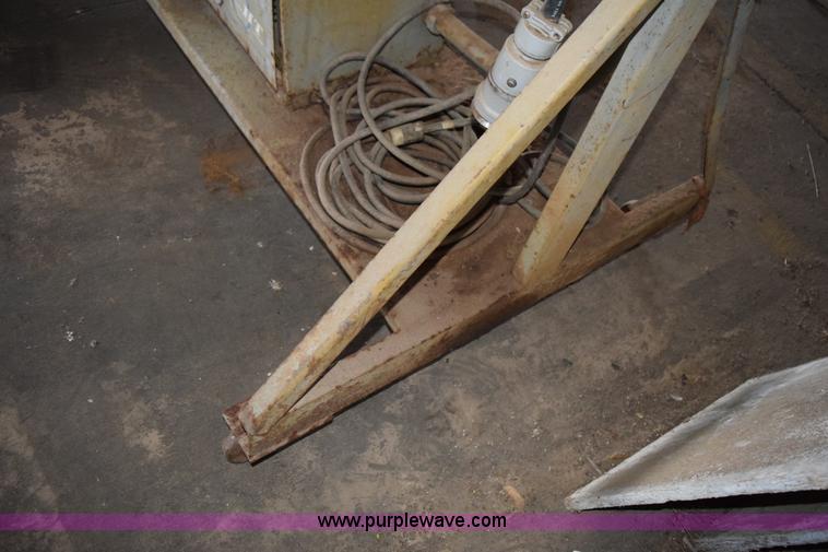 image for item K3334 General Electric power transformer