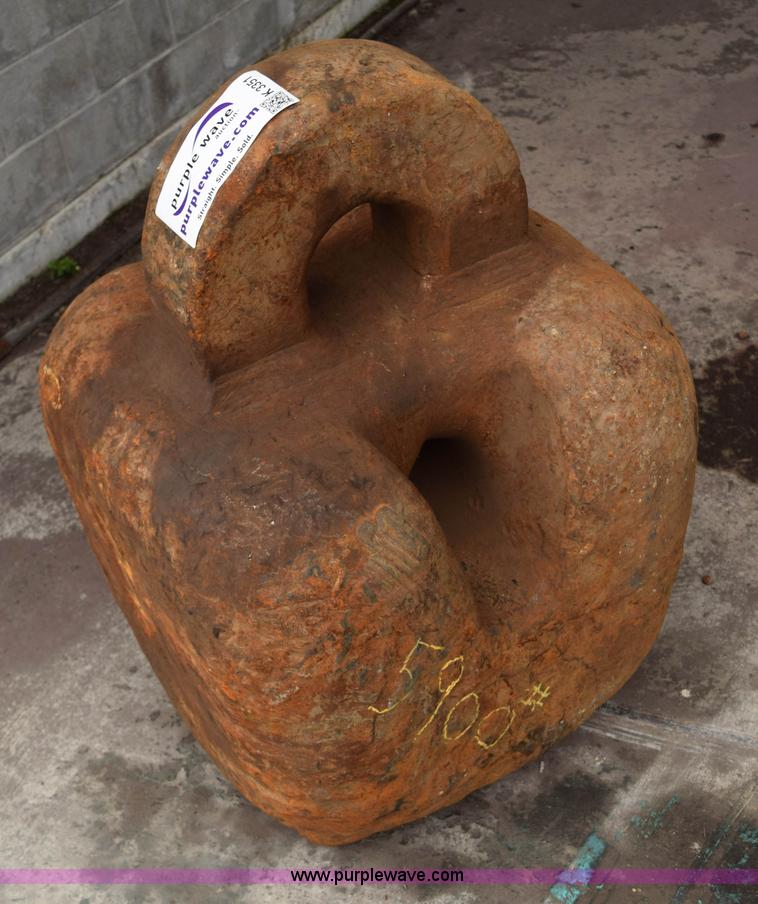 image for item K3351 5,900 lbs wrecking ball