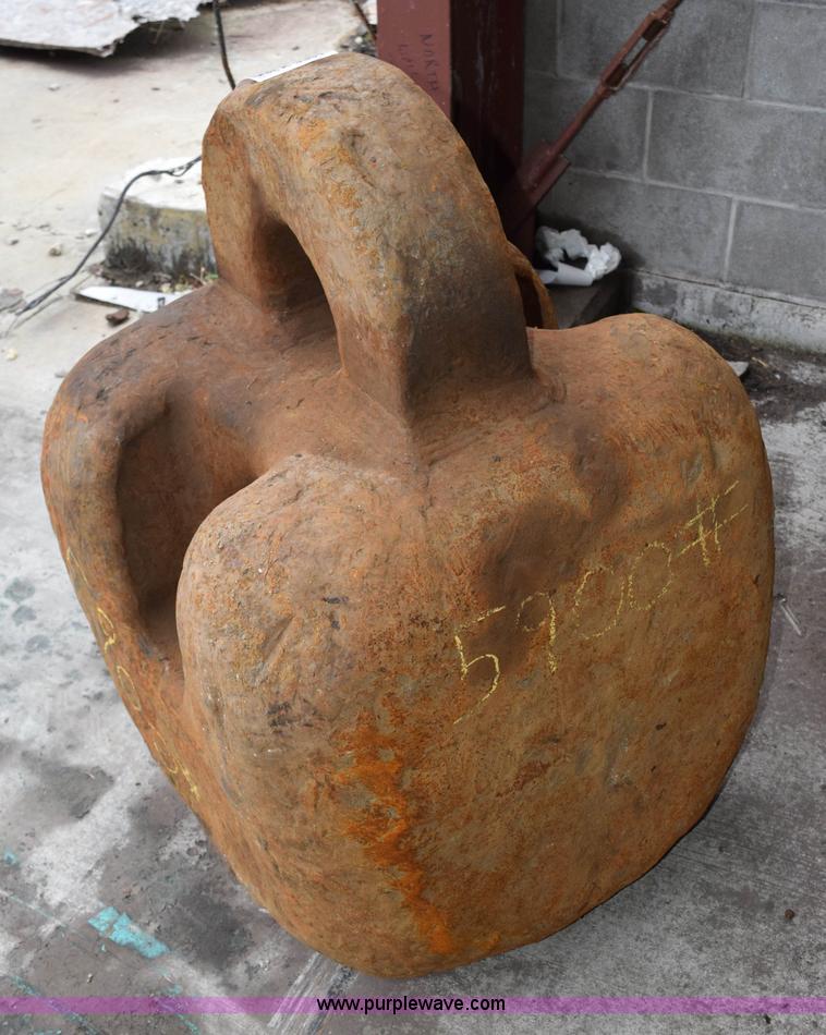 image for item K3351 5,900 lbs wrecking ball