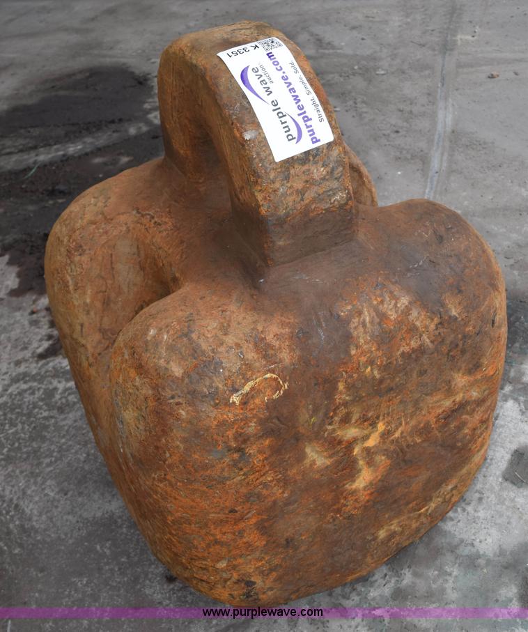 image for item K3351 5,900 lbs wrecking ball