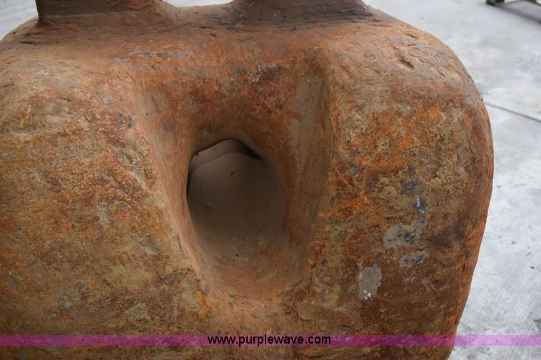 image for item K3351 5,900 lbs wrecking ball