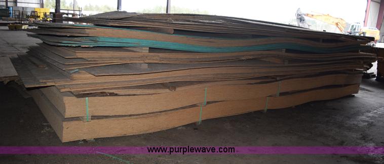 image for item K3356 Assorted 8' x 24' OSB plywood