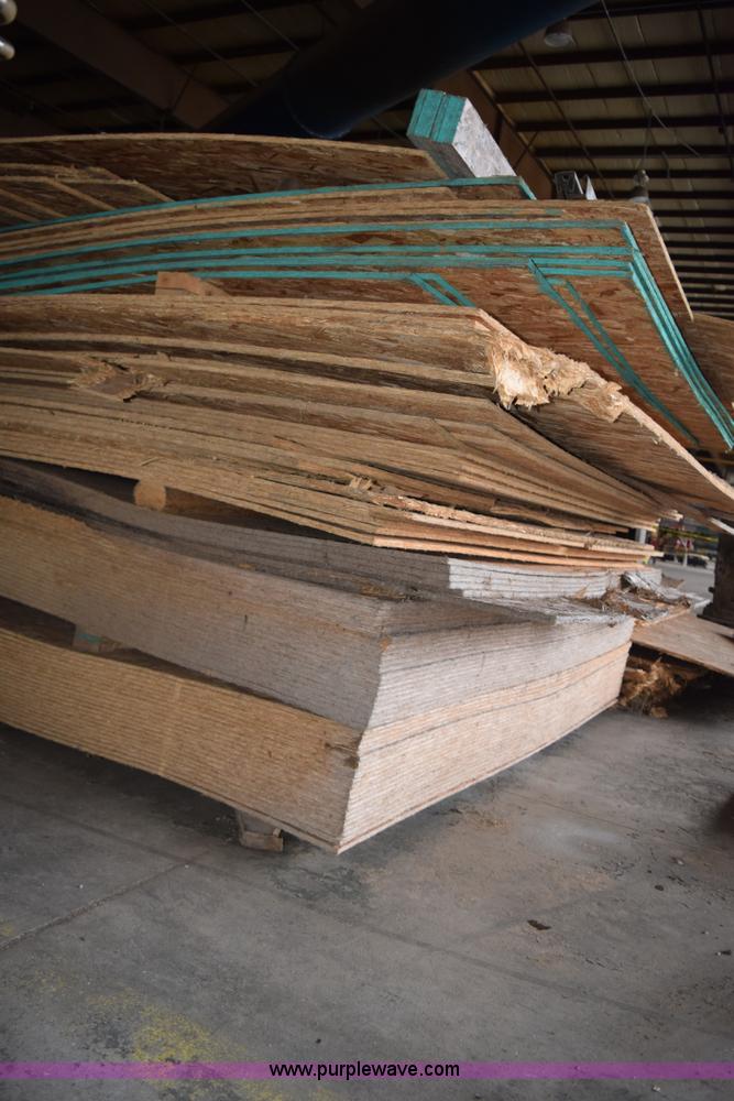 image for item K3356 Assorted 8' x 24' OSB plywood