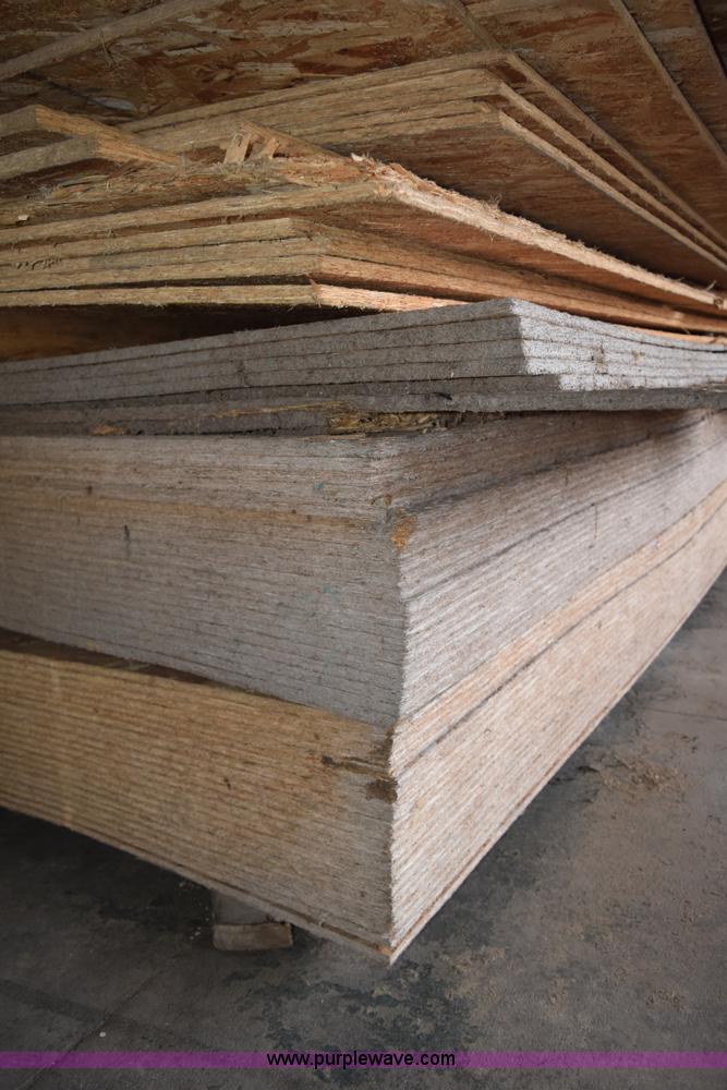image for item K3356 Assorted 8' x 24' OSB plywood