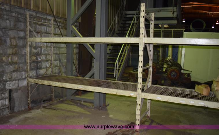 image for item K3370 Assorted pallet racking