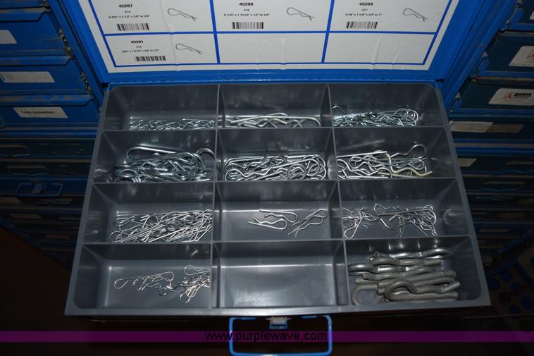 image for item K3377 Assorted Fastenal bins with parts