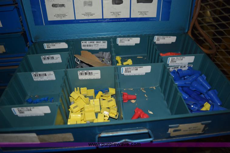 image for item K3377 Assorted Fastenal bins with parts